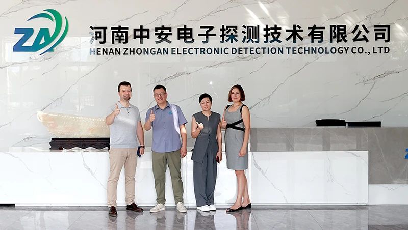 熱烈歡迎俄羅斯客戶蒞臨我司考察洽談業務!